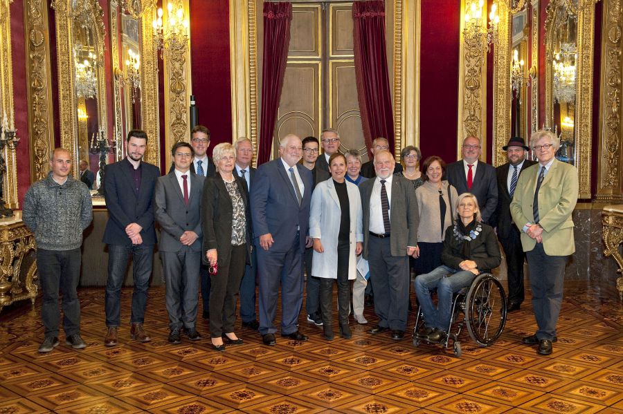La presidenta foral recibe a la delegación del Parlamento de Renania del Norte-Westfalia