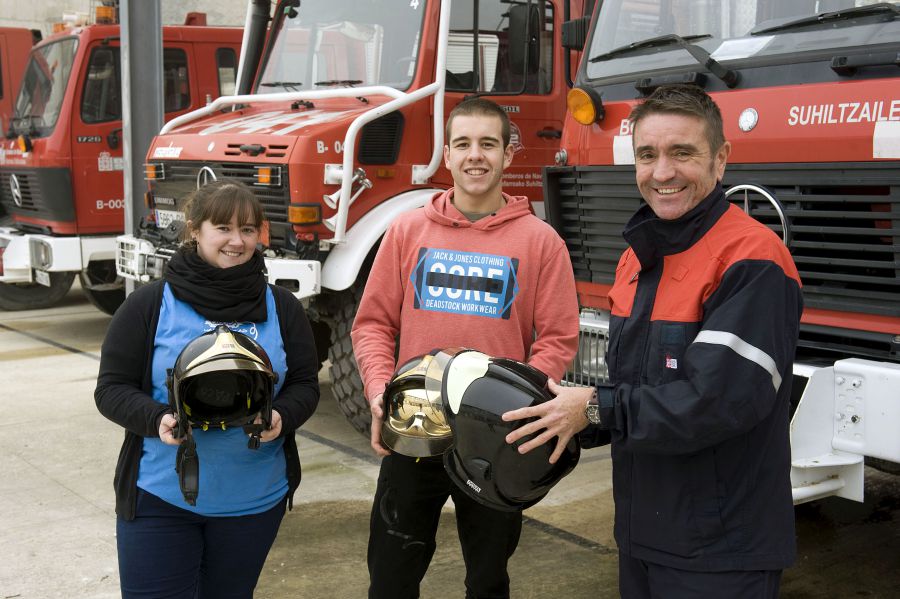 El Gobierno de Navarra dona 40 cascos a los bomberos de Tegucigalpa (Honduras)