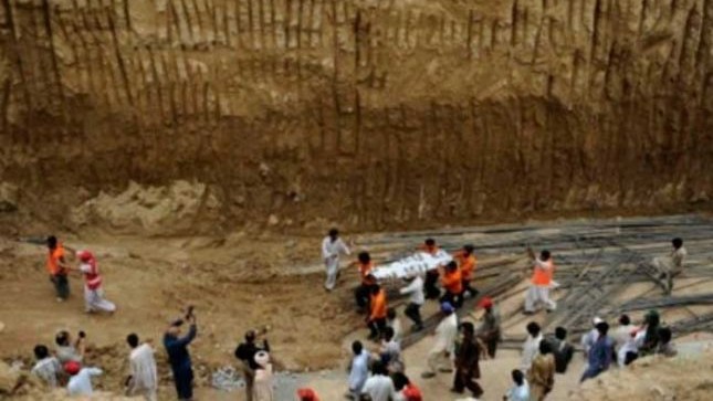 Pakistán busca a 50 desaparecidos de un derrumbe que ha causado ya 20 muertos