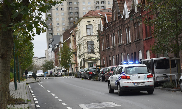 Localizan productos químicos y explosivos en un registro en el barrio bruselense de Molenbeek