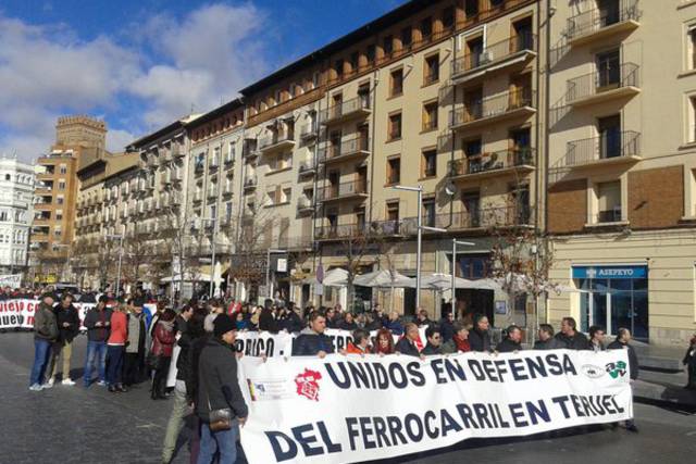 Teruel se echa a la calle por el eje ferroviario Cantábrico-Mediterráneo