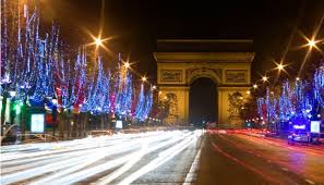 París cancela la exhibición de fuegos artificiales de Nochevieja en los Campos Elíseos