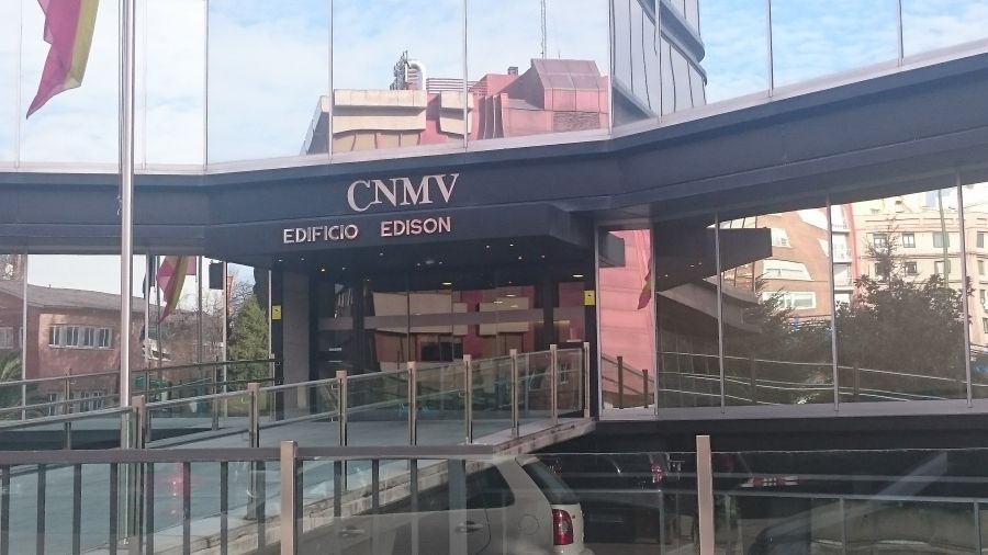 La CNMV suspende 