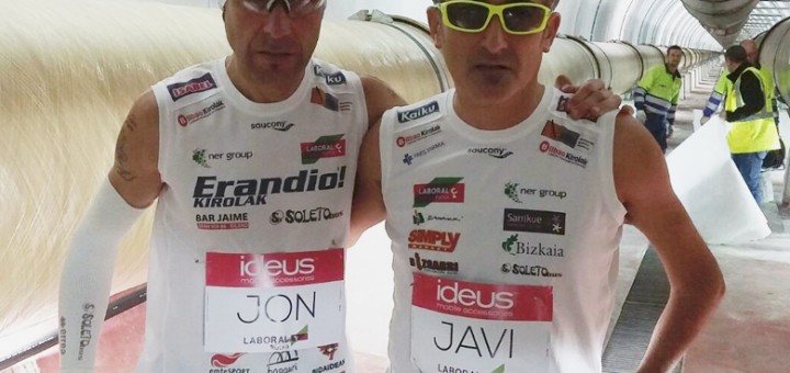 Conde y Salvador, menos de 4 horas en un maratón bajo el agua de la ría