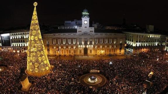 La Puerta del Sol se blinda con 600 efectivos de seguridad y emergencias