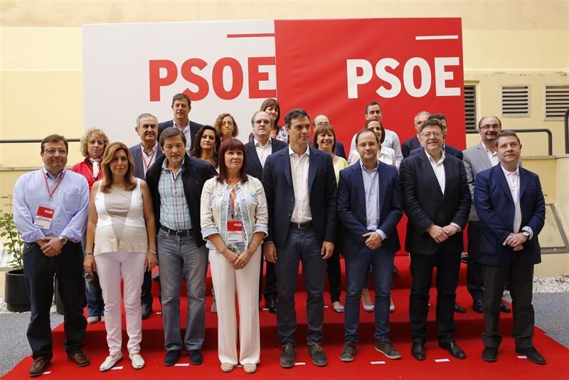 Los barones del PSOE piden la unidad dentro del partido antes de su reunión con Sánchez