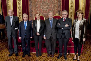 La Presidenta y el secretario de Estado, con los Presidentes del Gobierno foral Alli, del Burgo, Sanz y Barcina