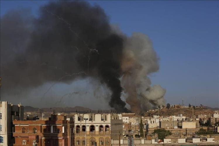 Mueren más de 20 policías yemeníes en un bombardeo de la coalición en Saná