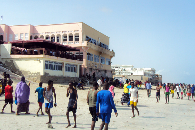 Ascienden a 20 los muertos en un ataque de Al Shabab a un hotel de Mogadiscio