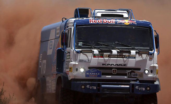 Un accidente del camión de asistencia de Baud deja un muerto y cinco heridos en el Dakar