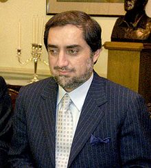 El primer ministro de Afganistán pide a los talibán que pongan fin al uso de 