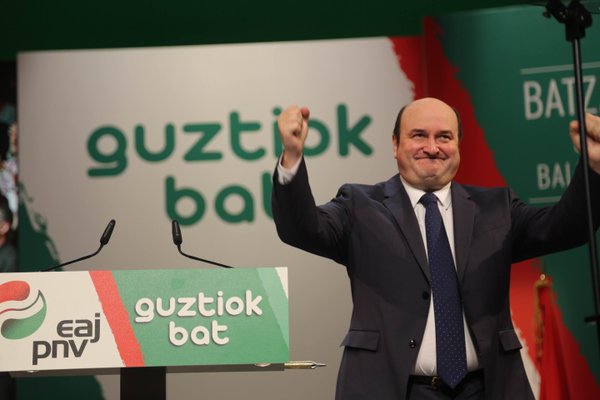 Andoni Ortuzar, reelegido por unanimidad presidente del PNV