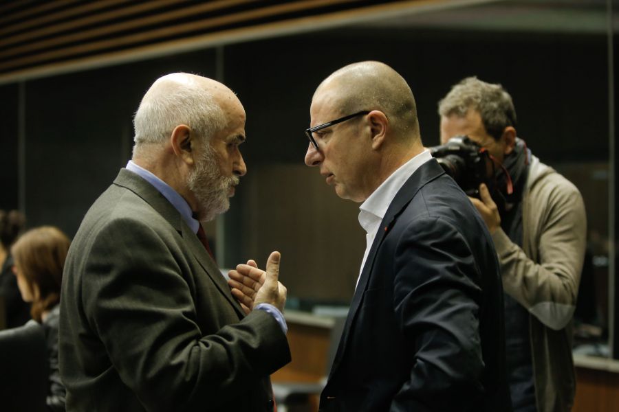 El Parlamento de Navarra rechaza la reprobación y cese del Consejero de Educación