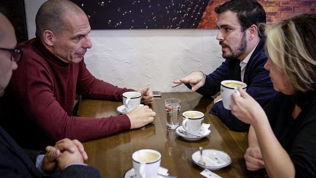 Garzón afirma que el nuevo Gobierno deberá resistir a la troika, si quiere el voto de IU