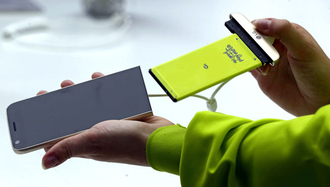 LG presenta el G5, un móvil modular