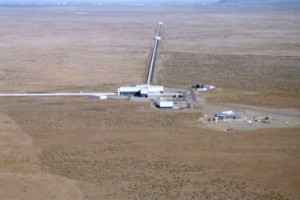 Vista aérea del detector LIGO en Hanford, Washington.  LIGO