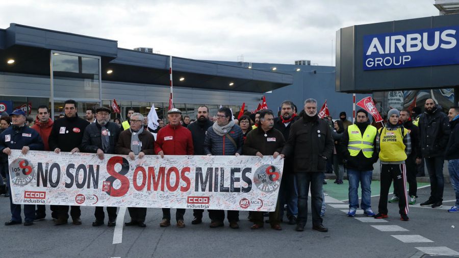 La fiscal exculpa a dos de los 8 de Airbus y reduce al resto la petición de pena