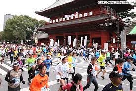El etíope Feyisa Lilesa y la keniana Hela Kiprop ganan el X Maratón de Tokio