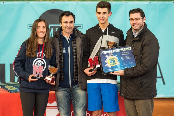 El Mutua Madrid Open Sub 16 corona en Pamplona a Marta del Pino y Alejandro García