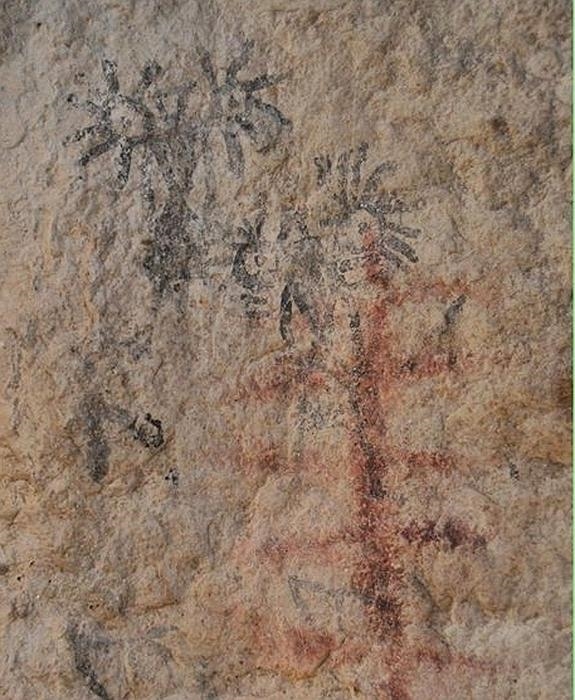Halladas nuevas pinturas rupestres en una cueva cerca de Yéchar, Murcia