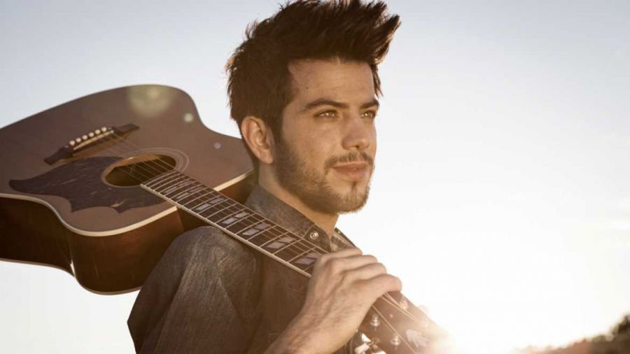 Salvador Beltrán anuncia seis conciertos nuevos de su gira 'Reflejos en mi camino'