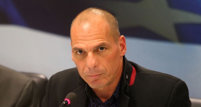 Varufakis cree que la izquierda no es suficiente para el cambio en Europa