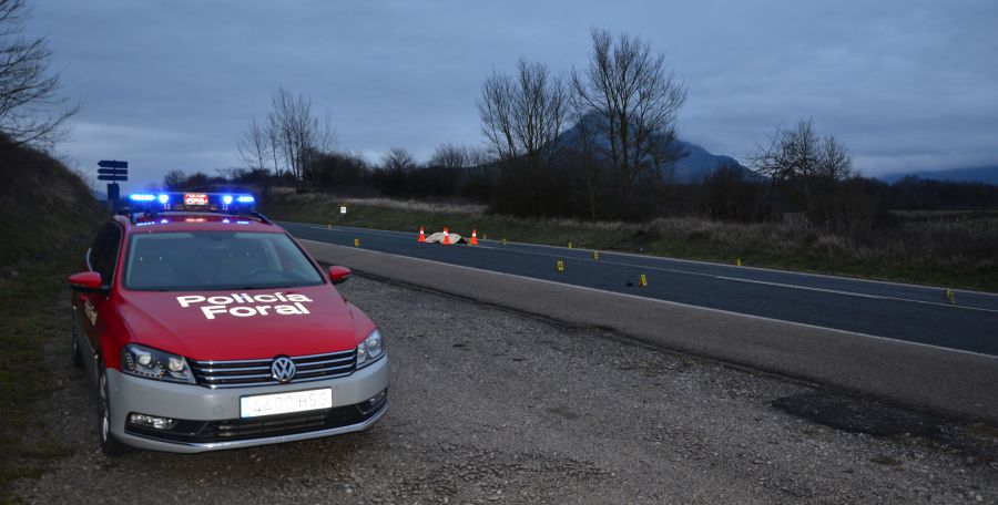Un jóven de 19 años aparece muerto en la carretera de la Barranca en un caso de atropello con fuga