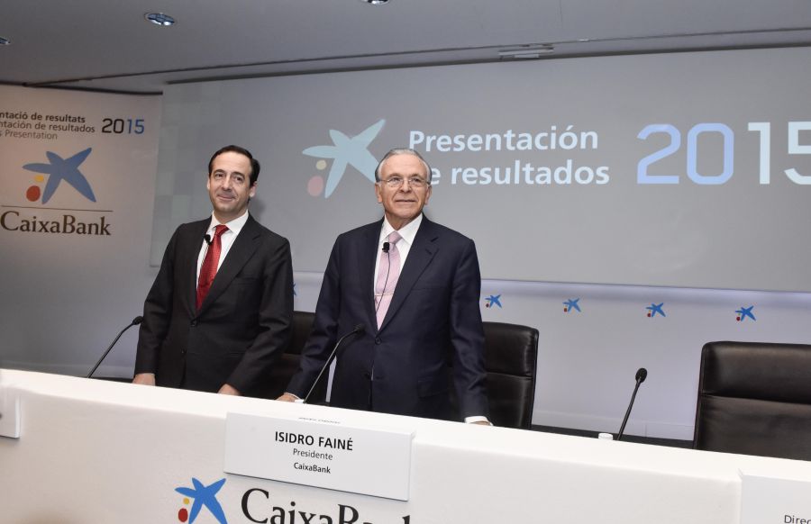 CaixaBank ha obtenido un beneficio de 31,4% en 2015
