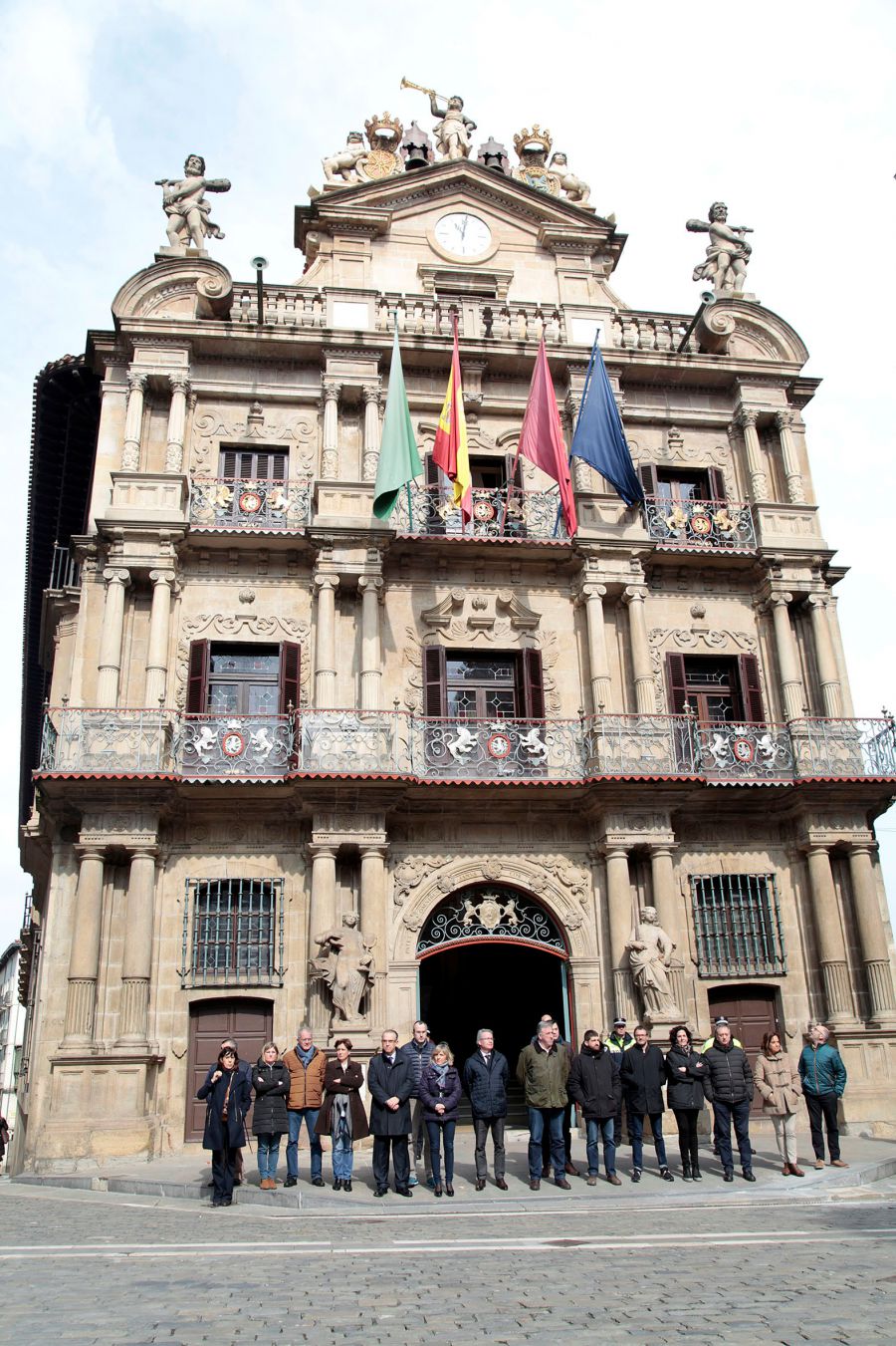 Podemos no acude a la concentración silenciosa en la fachada del Ayuntamiento de Pamplona como 