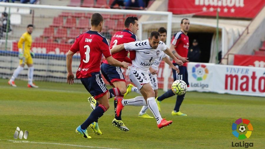 3-1. El Albacete coge aire a costa de un inoperante Osasuna