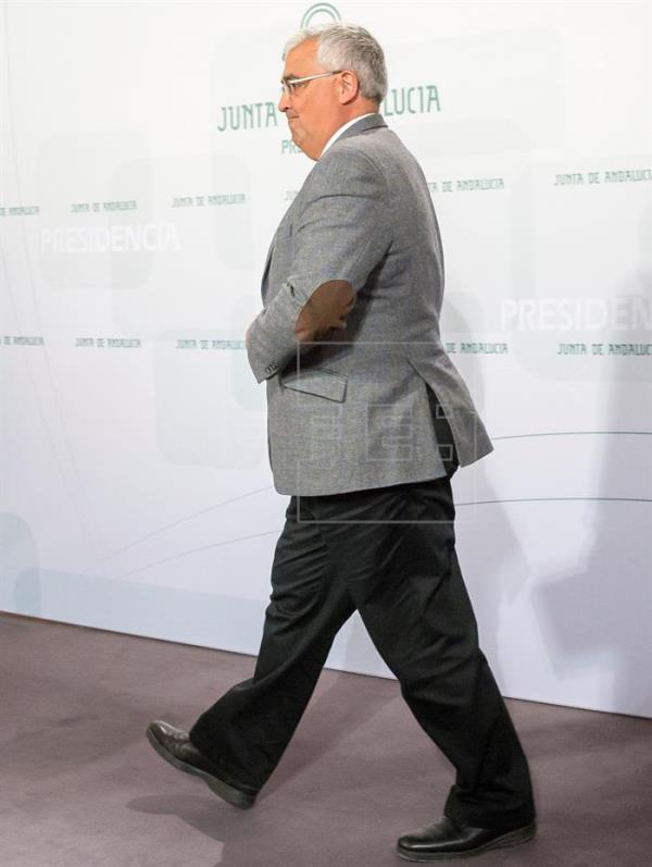 La Fiscalía denuncia al consejero andaluz de Economía por prevaricación