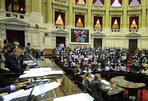 Macri logra el aval de los diputados para cerrar el litigio con los fondos de deuda