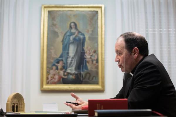El obispo de Vitoria aboga por que la Iglesia vasca abra cauces para la paz