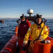 ‘Navarra abre los brazos’ consigue la lancha para ayuda humanitaria en la isla griega de Lesbos