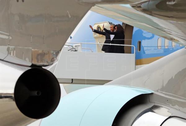 Obama parte junto a su familia en su histórico viaje a Cuba