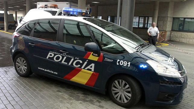 Tres detenidos por el robo con fuerza en una cafetería de Pamplona