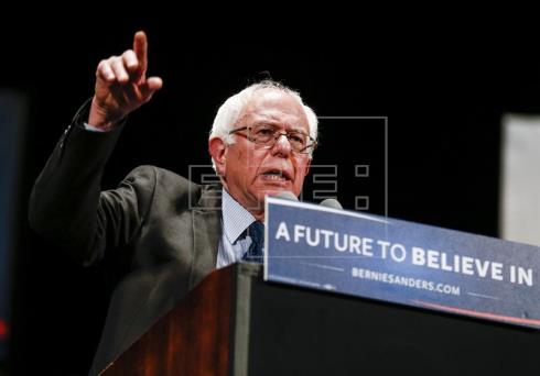 Sanders aboga en Arizona por los beneficios migratorios para los indocumentados