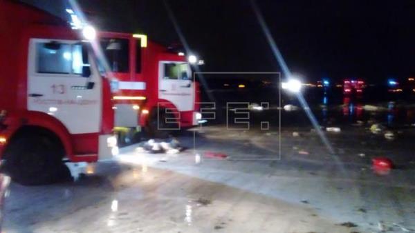 Dos tripulantes españoles, entre los 62 muertos en el accidente de un avión en Rusia