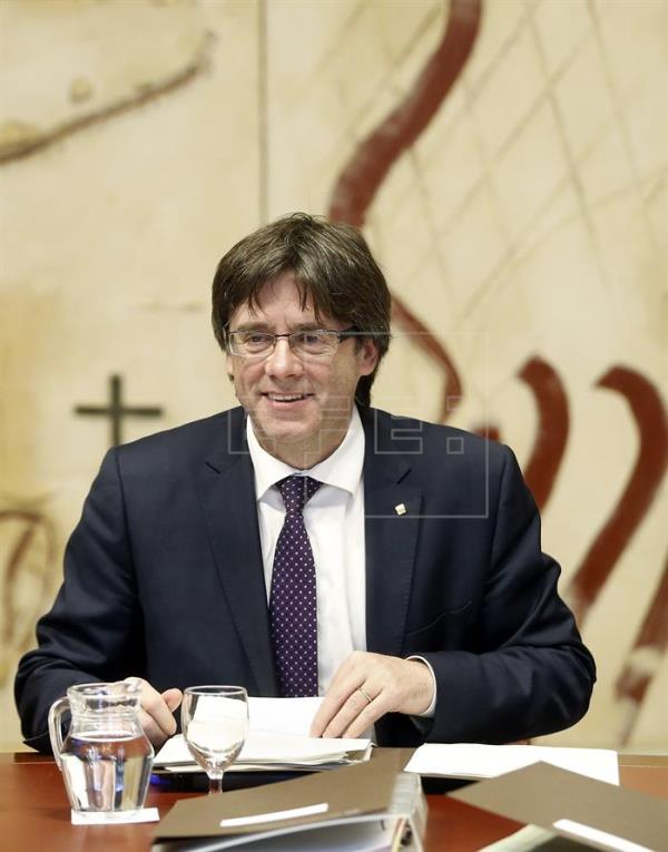 Puigdemont decreta dos días de luto por el accidente de autobús