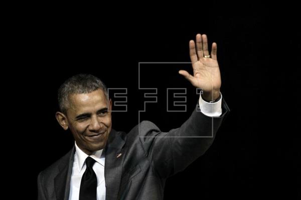 Obama elogia el coraje de los disidentes en la reunión para escuchar sus preocupaciones