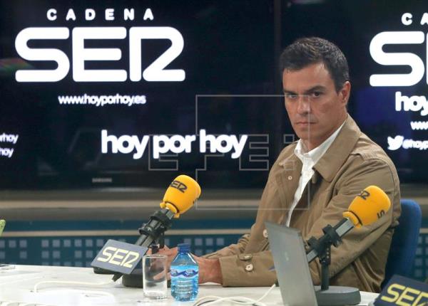 Sánchez no se cierra a que haya miembros de Podemos y C’s en el gobierno