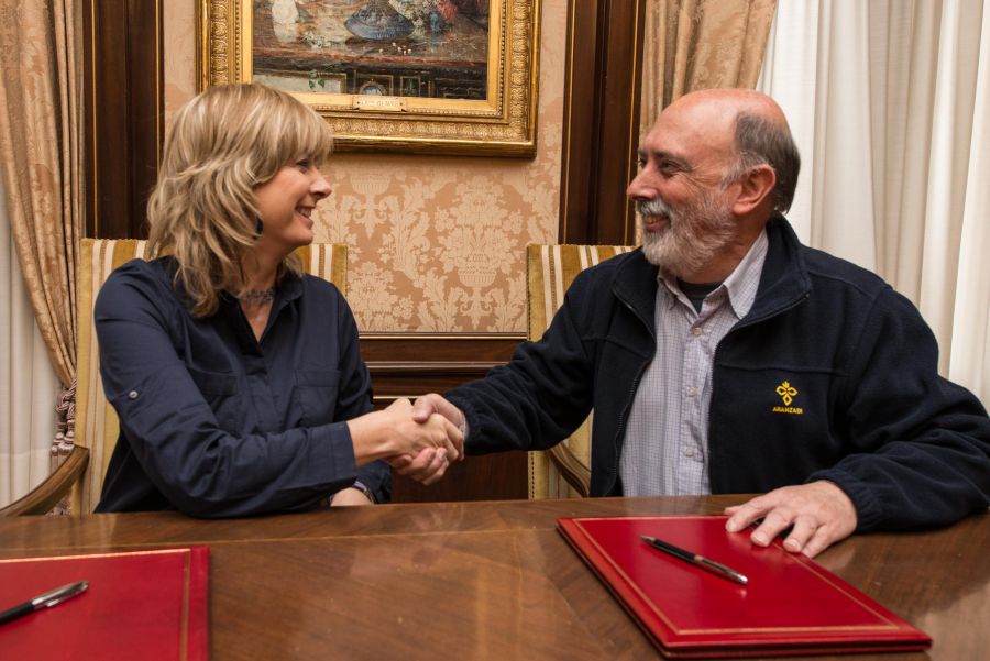 El Gobierno de Navarra y Aranzadi firman un convenio para la exhumación de víctimas de la Guerra Civil