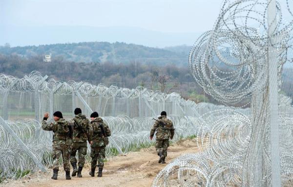 Refugiados se movilizan en Idomeni tras correr el rumor sobre la apertura de la frontera