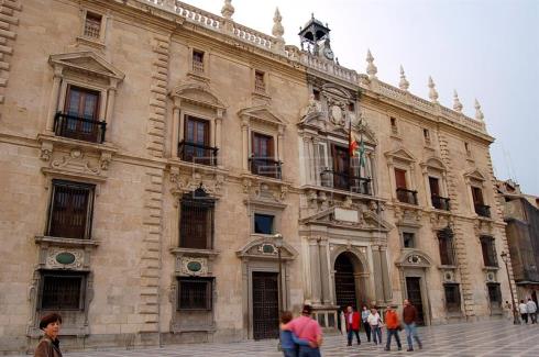 Registran el Ayuntamiento de Granada en una operación por corrupción urbanística