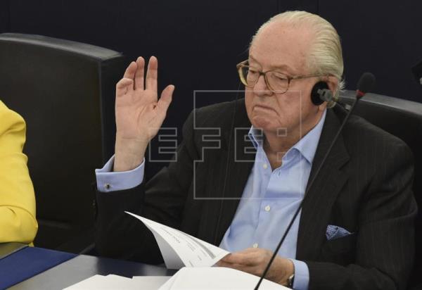 Jean-Marie Le Pen condenado por minimizar las cámaras de gas de los nazis