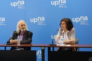 Montxo Armendáriz y Cristina Bayona, en la presentación del curso.