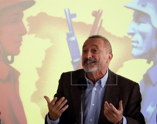 Pérez-Reverte, Marías y otros escritores crean la web literaria Zenda