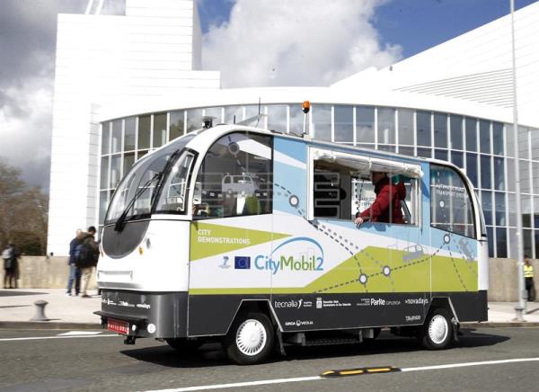 Los primeros autobuses sin conductor ya funcionan en pruebas en San Sebastián