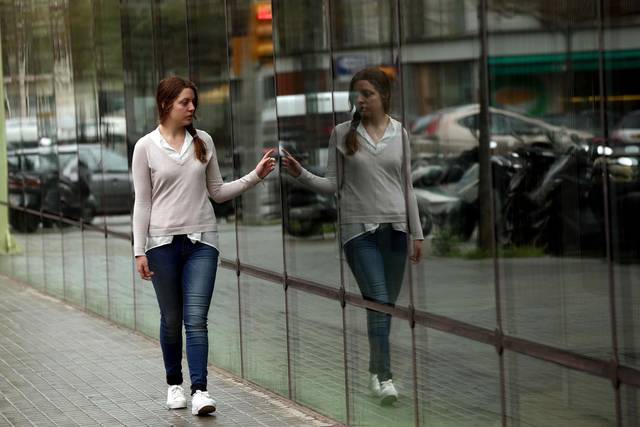 Una autora personifica la anorexia para combatir la soledad en la que vivía
