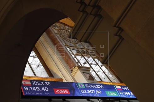 El IBEX 35 cae un 1,33 % tras la apertura pero mantiene los 9.200 puntos